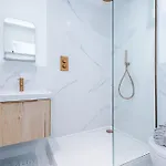 شقة Stylish 2-bed 2-bath - Centre ليدز