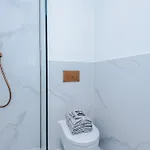 شقة Stylish 2-bed 2-bath - Centre ليدز