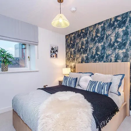 Stylish 2-bed 2-bath - Centre Apartamento