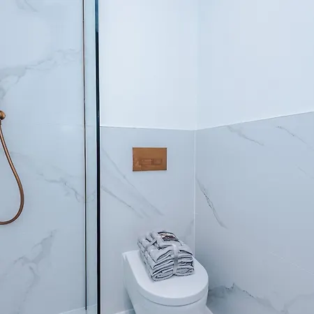 Апартаменты Stylish 2-bed 2-bath - Centre Лидс