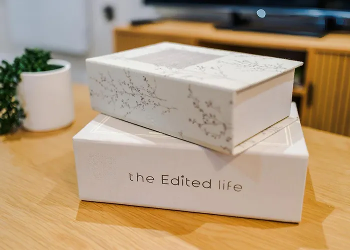 Stylish 2-bed - Prime Centre * Leeds (West Yorkshire)