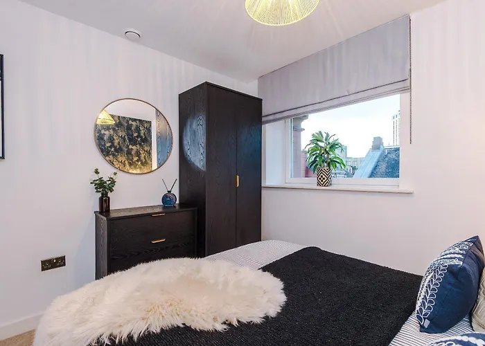 Stylish 2-bed - Prime Centre * Leeds (West Yorkshire)