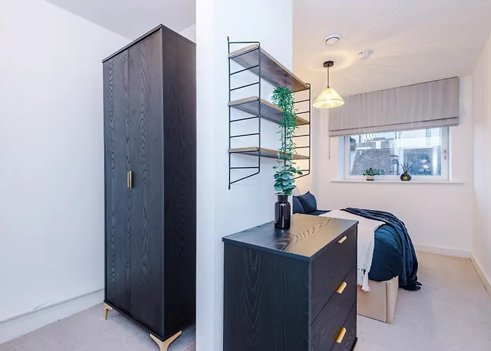 Stylish 2-bed - Prime Centre * Leeds (West Yorkshire)